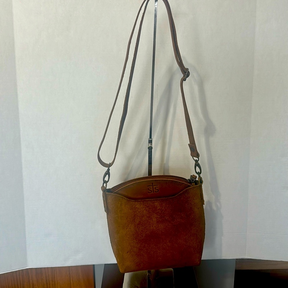 STS handbag new never used